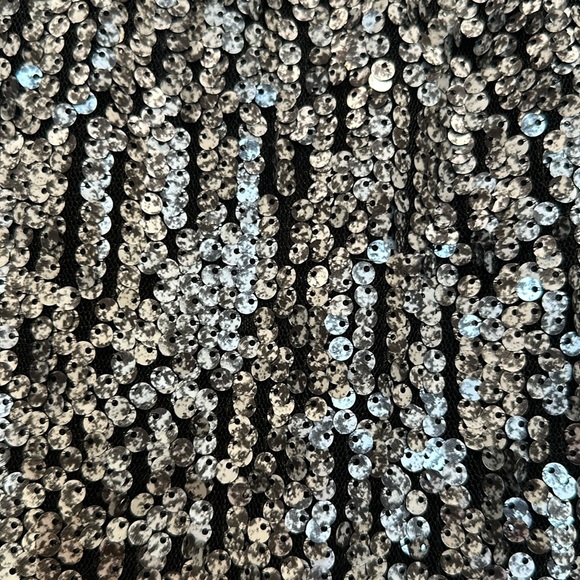 Matte Silver / Gray Sequin Mini Skirt NWT - Picture 2 of 4